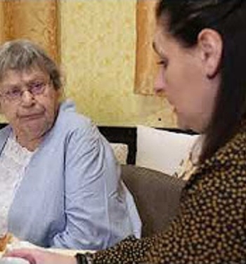 Výuková videa určená pečujícím o blízké trpící demencí
